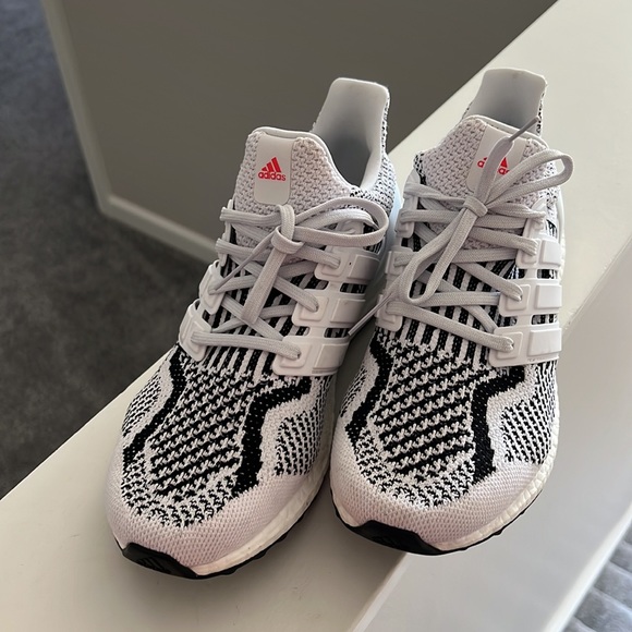 Adidas Boost. Size M 8.5- Worn twice, past the return date. - Picture 2 of 2